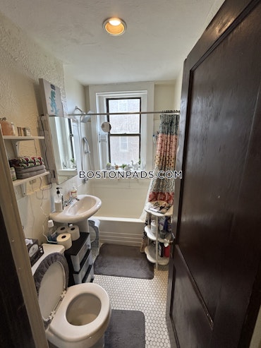 Boston - 2 Beds, 1 Baths