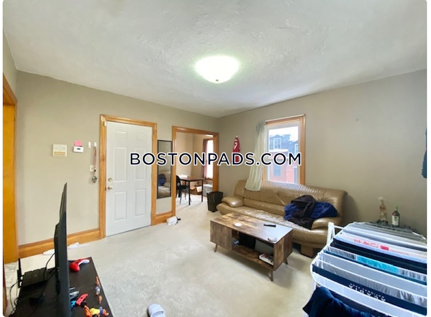 BOSTON - FORT HILL - 2 Beds, 1 Bath - Image 18