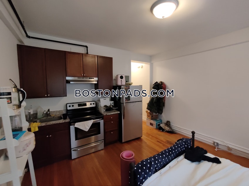 Boston - $2,400+ /month