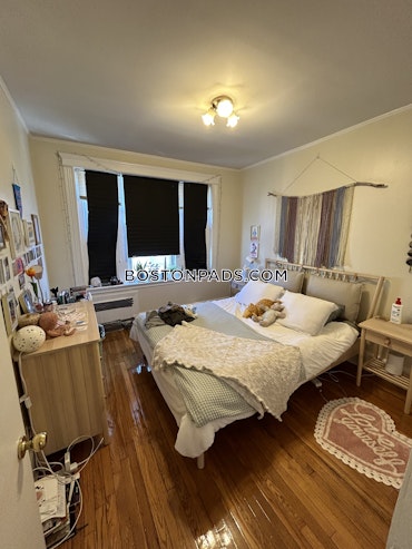 Boston - 1 Beds, 1 Baths