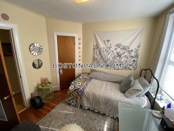 somerville-4-beds-1-bath-west-somerville-teele-square-4600-4562135