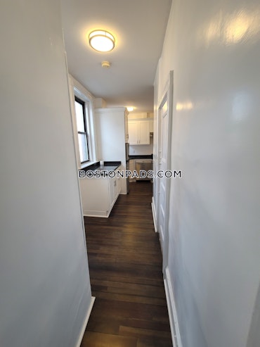 Boston - 1 Beds, 1 Baths