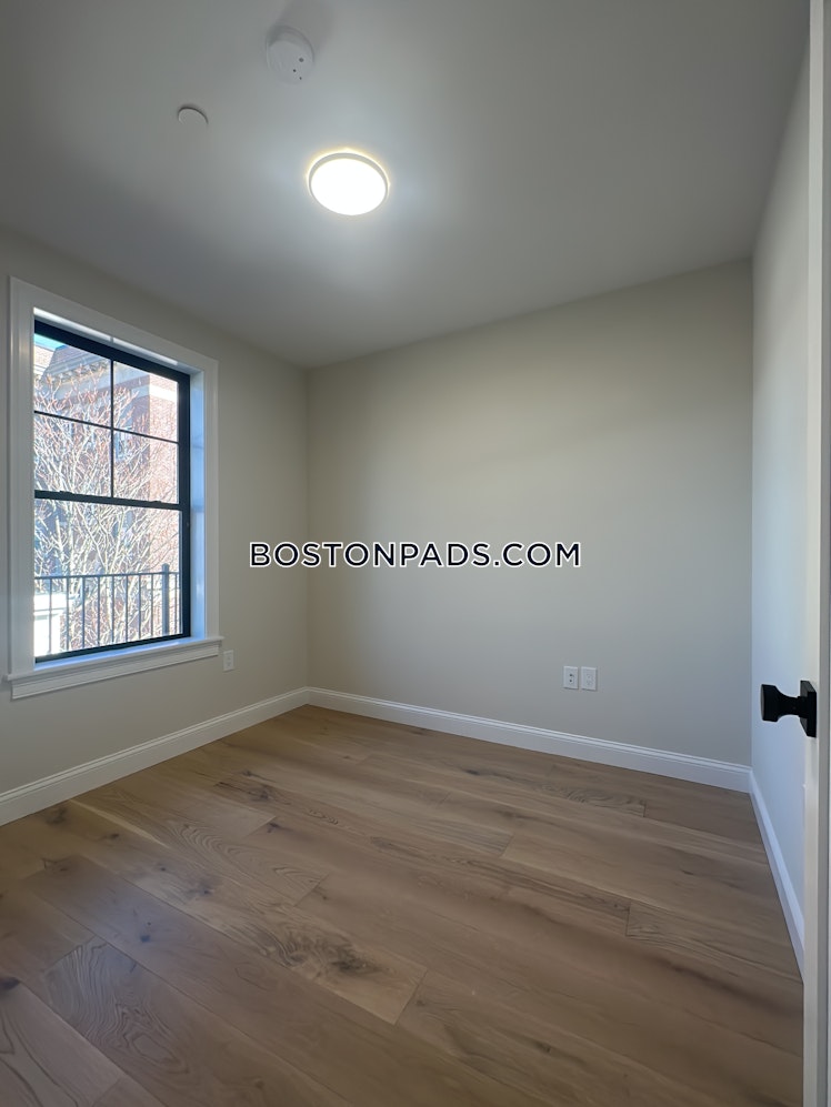 Woodward St., Boston