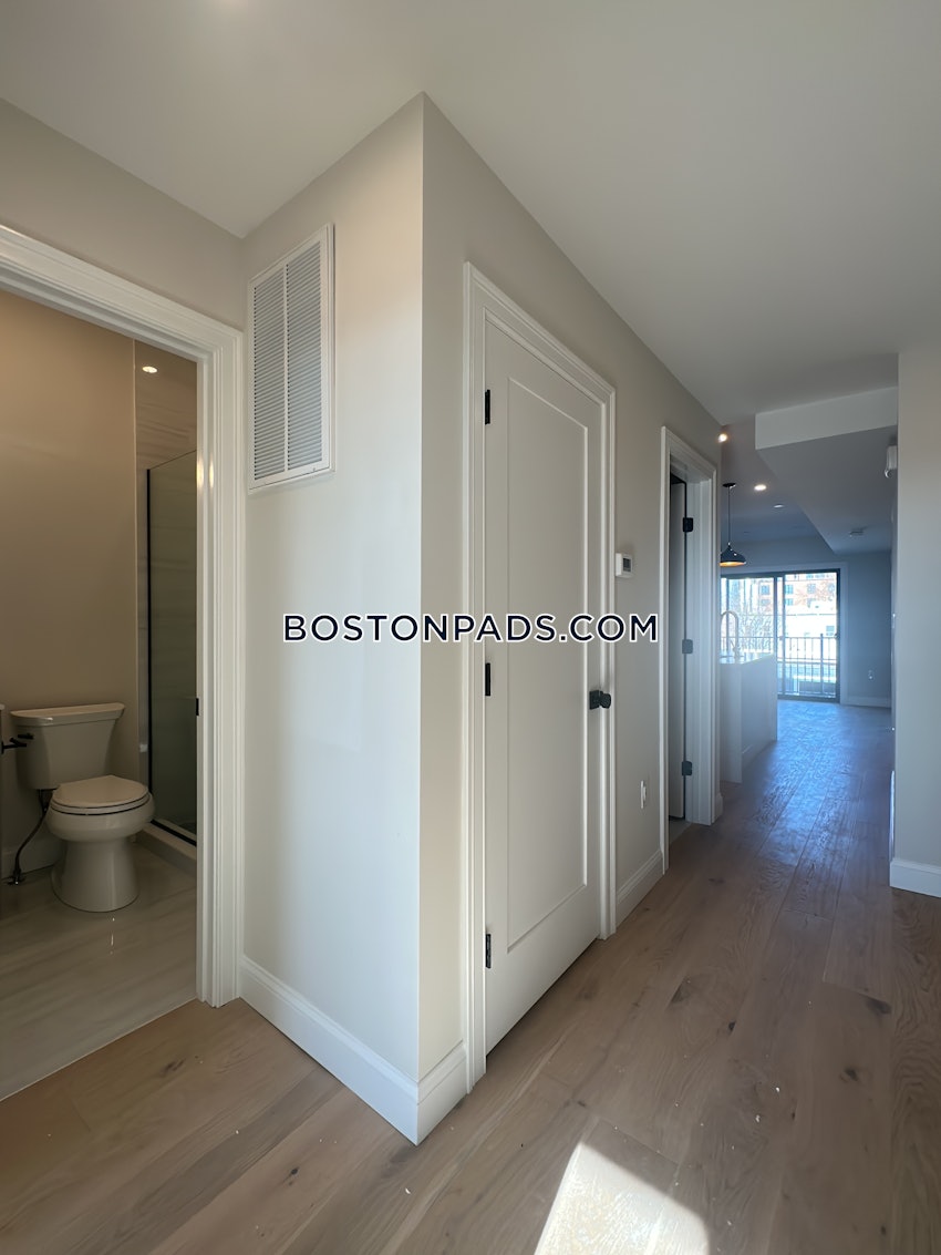 BOSTON - SOUTH BOSTON - WEST SIDE - 3 Beds, 2 Baths - Image 16