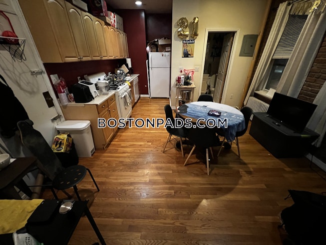 Boston - $4,850+ /mo