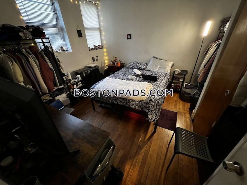 BOSTON - ALLSTON - 3 Beds, 1 Bath - Image 17