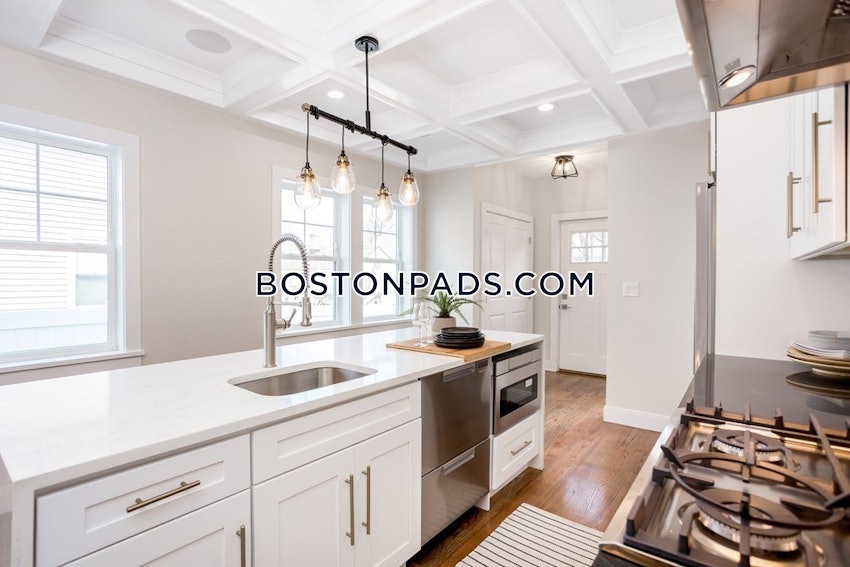 SOMERVILLE - EAST SOMERVILLE - 3 Beds, 3.5 Baths - Image 48