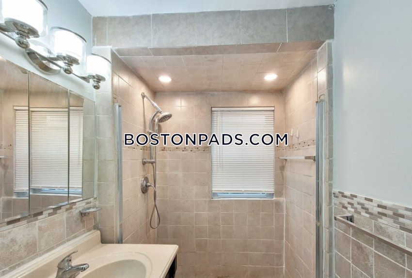 BOSTON - FORT HILL - 5 Beds, 2.5 Baths - Image 12