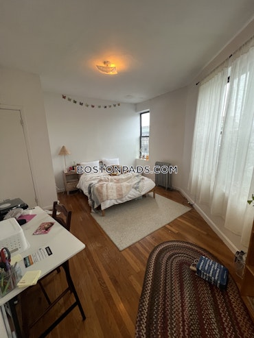 Boston - 2 Beds, 1 Baths