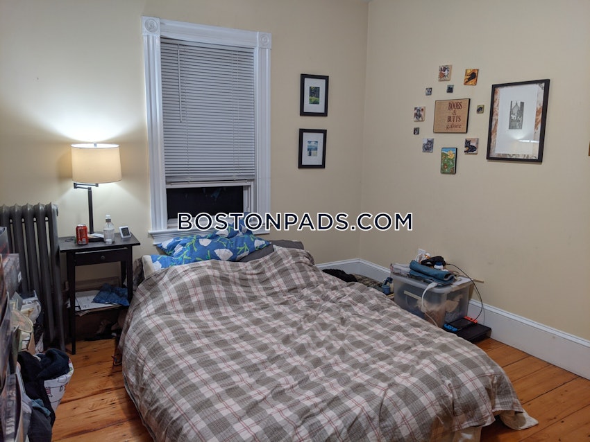 CAMBRIDGE - PORTER SQUARE - 3 Beds, 2 Baths - Image 7