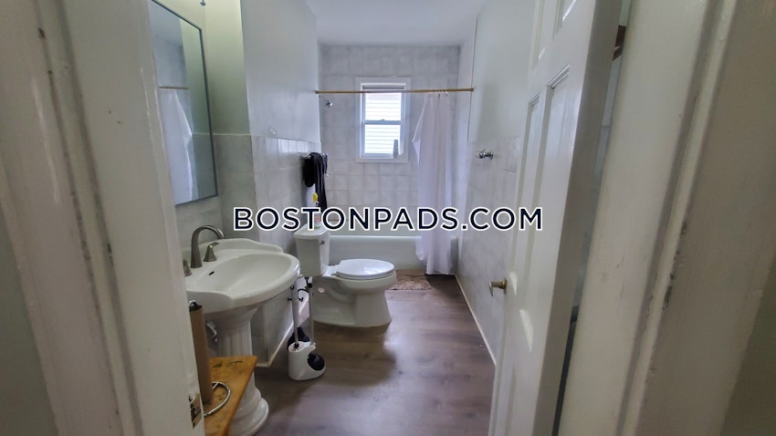 BOSTON - MATTAPAN - 3 Beds, 1 Bath - Image 29
