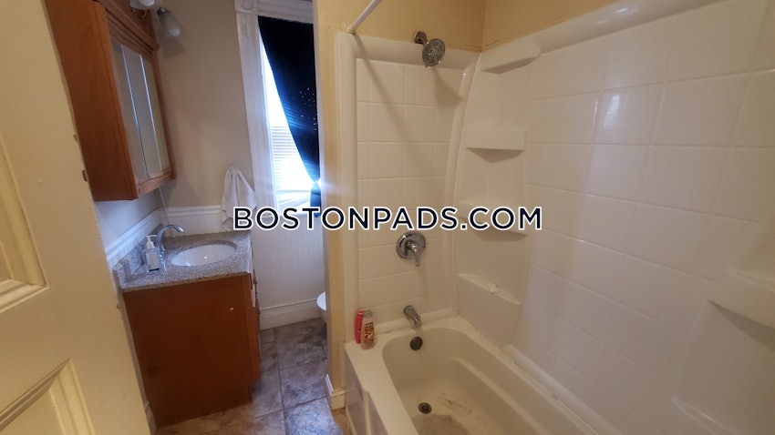BOSTON - DORCHESTER - SAVIN HILL - 3 Beds, 1.5 Baths - Image 47