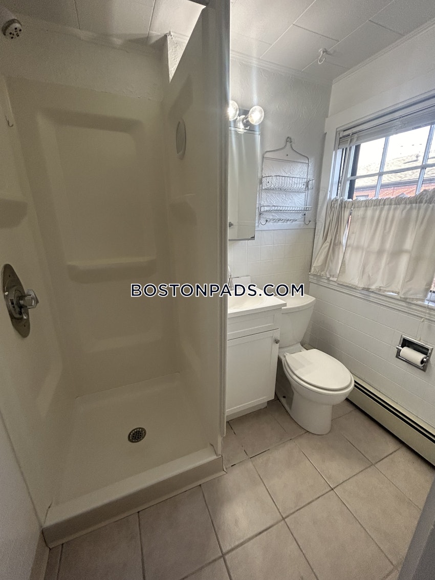 BOSTON - BAY VILLAGE - 1 Bed, 1 Bath - Image 25