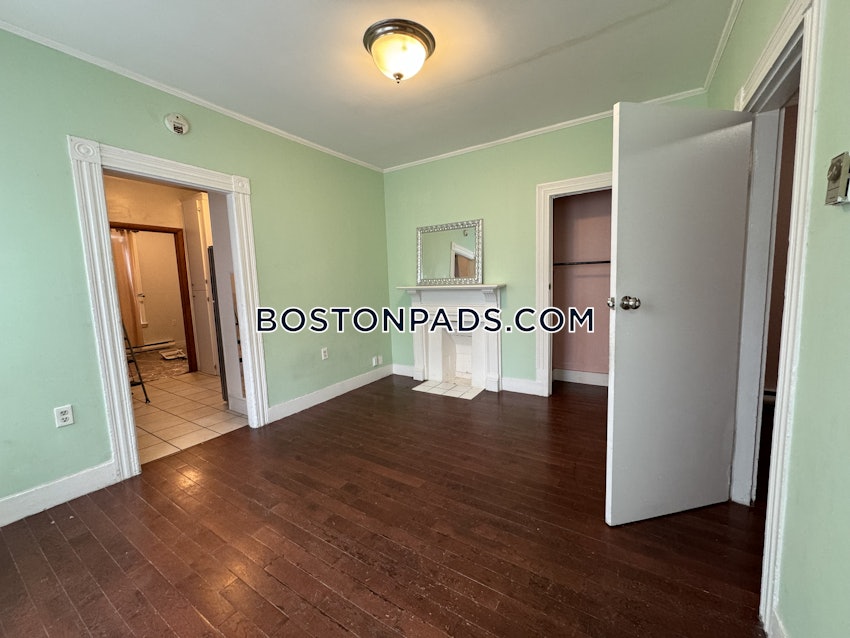 BOSTON - ALLSTON - 2 Beds, 1 Bath - Image 12