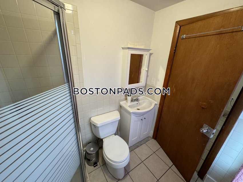 BOSTON - ALLSTON - 2 Beds, 1 Bath - Image 18