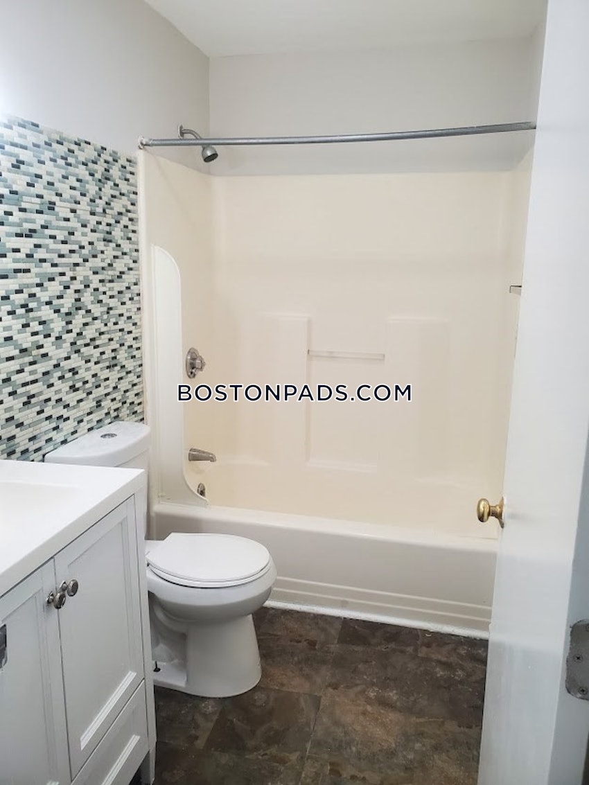 BOSTON - DORCHESTER - ASHMONT - 3 Beds, 1 Bath - Image 37