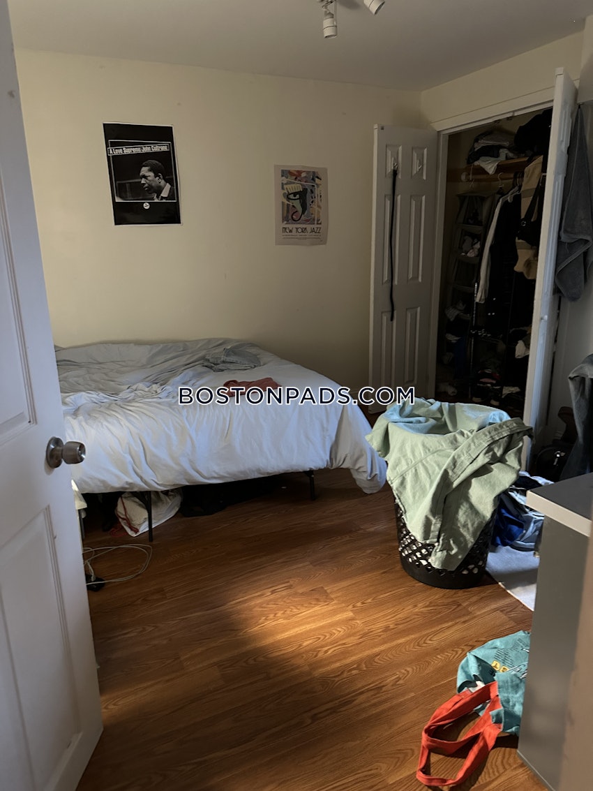 BROOKLINE- COOLIDGE CORNER - 2 Beds, 1 Bath - Image 6