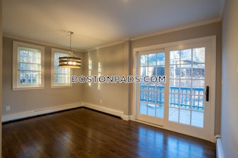 Puddingstone Ln. Newton