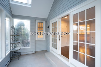 Puddingstone Ln. Newton