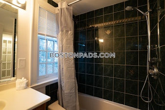 Puddingstone Ln. Newton