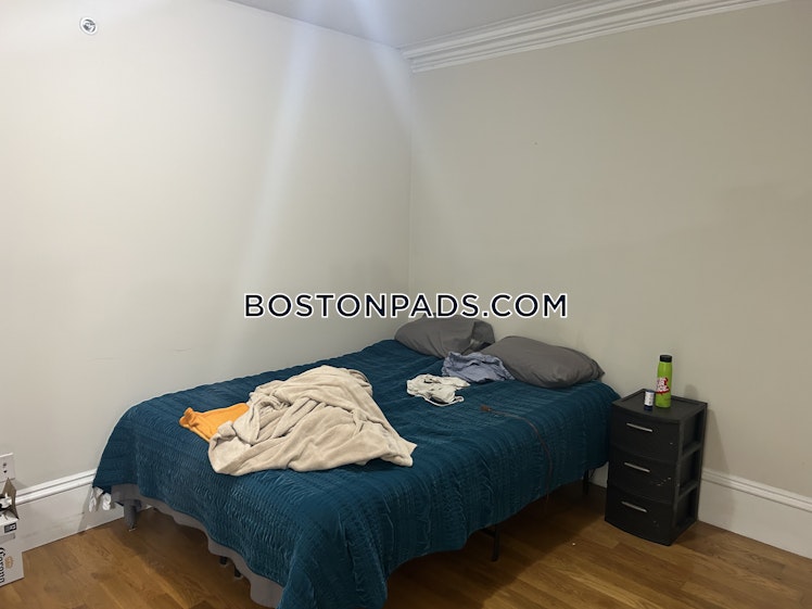 Massachusetts Ave., Boston