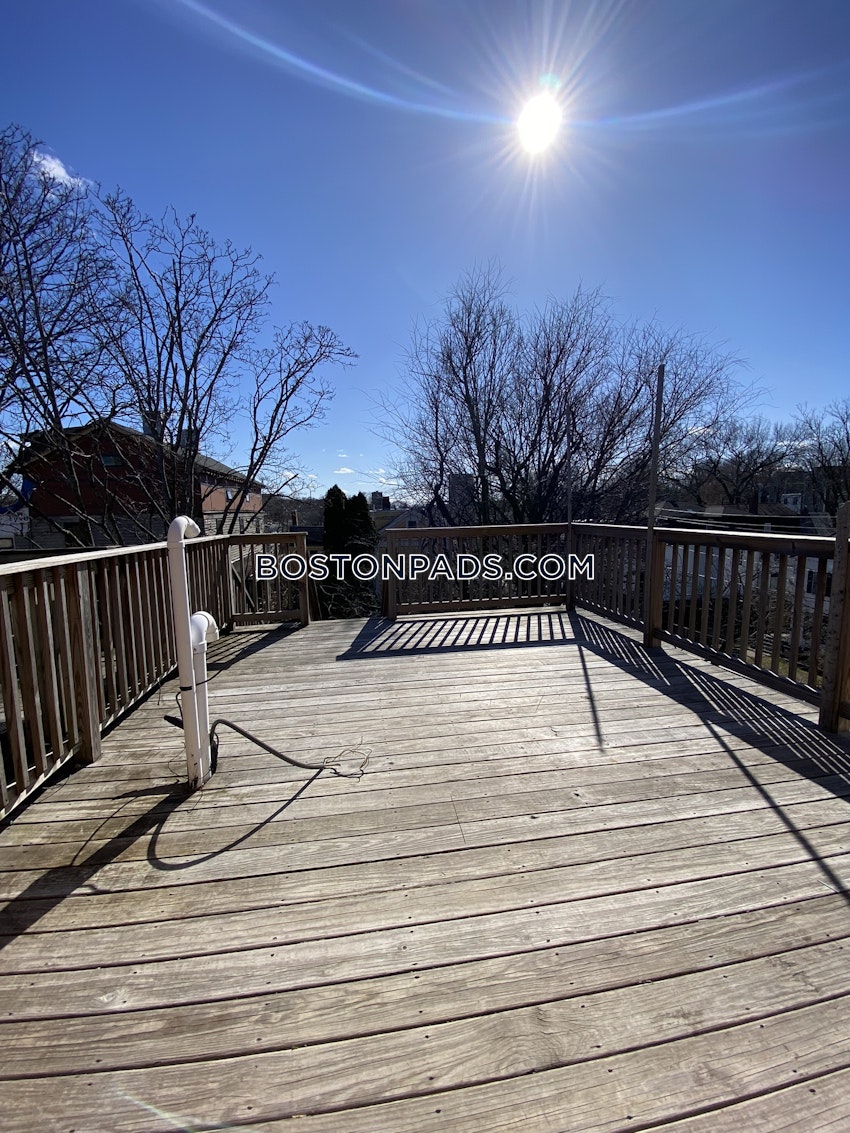 BOSTON - FORT HILL - 3 Beds, 3 Baths - Image 13