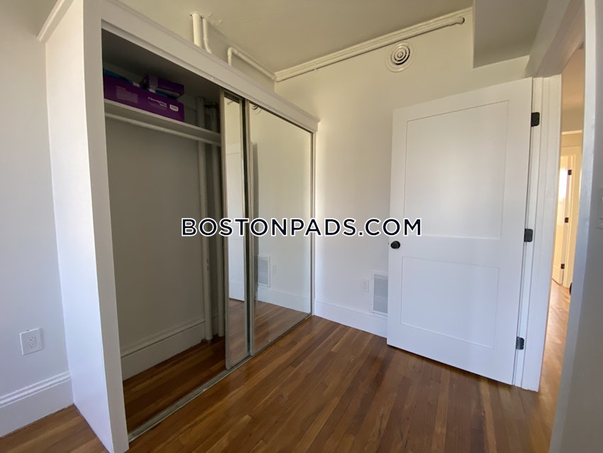 BOSTON - FORT HILL - 3 Beds, 3 Baths - Image 11