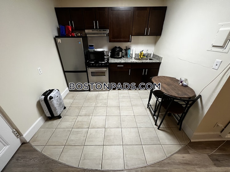 Boylston St., Boston