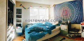 Hammond St. Roxbury Crossing