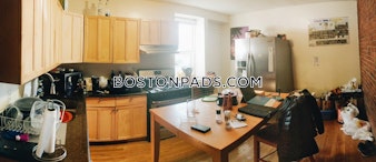 Hammond St. Roxbury Crossing