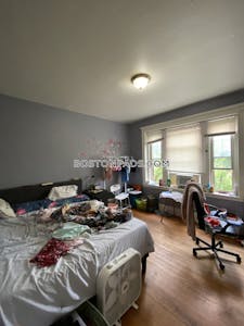 Brookline Apartment for rent 2 Bedrooms 1 Bath  Beaconsfield - $3,675 50% Fee