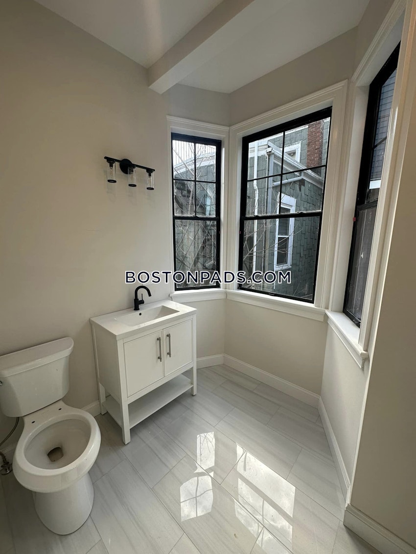 BOSTON - SOUTH BOSTON - WEST SIDE - 5 Beds, 3 Baths - Image 17