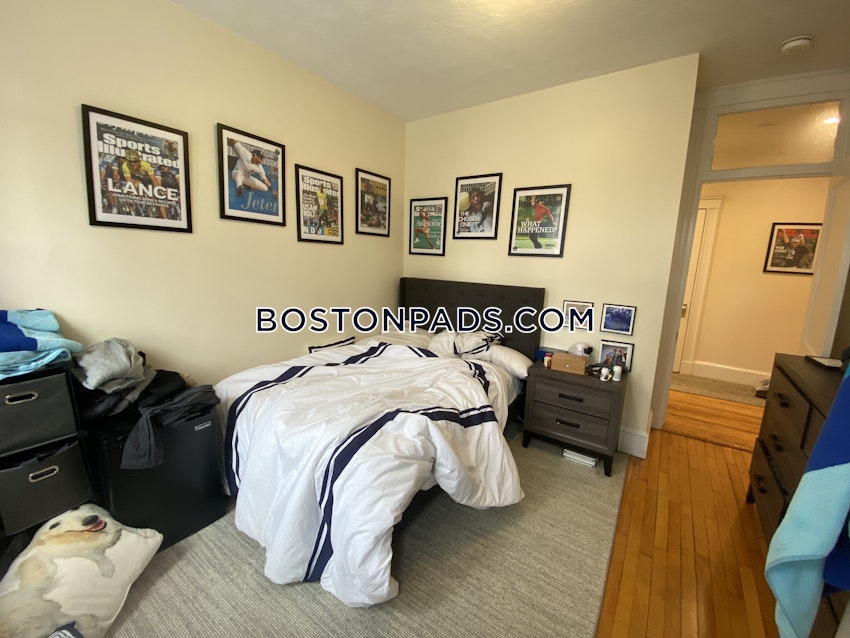 BROOKLINE- COOLIDGE CORNER - 4 Beds, 3 Baths - Image 8