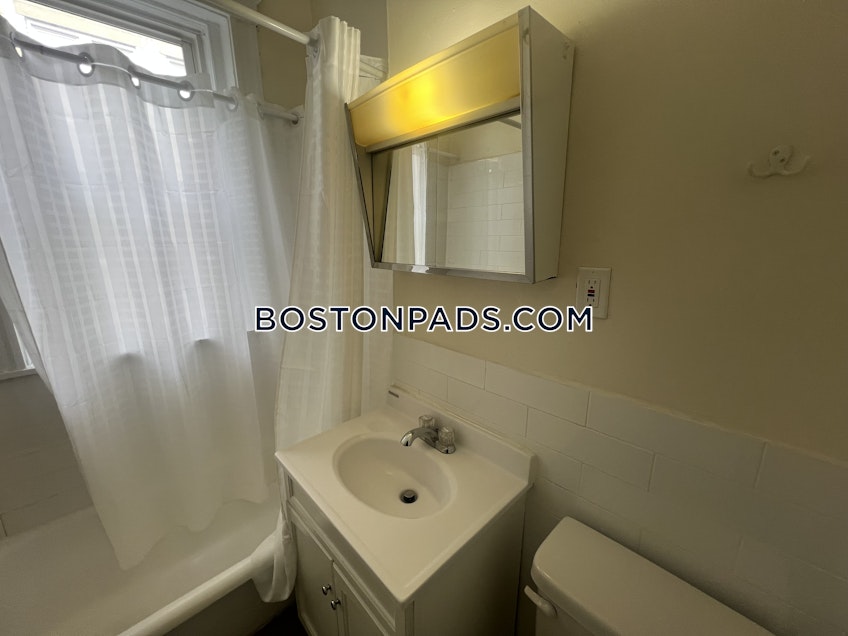 Boston - $2,250+ /month