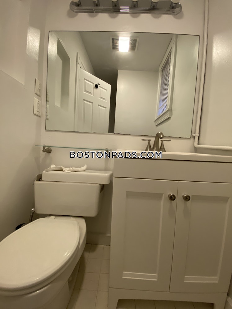 Phillips St., Boston