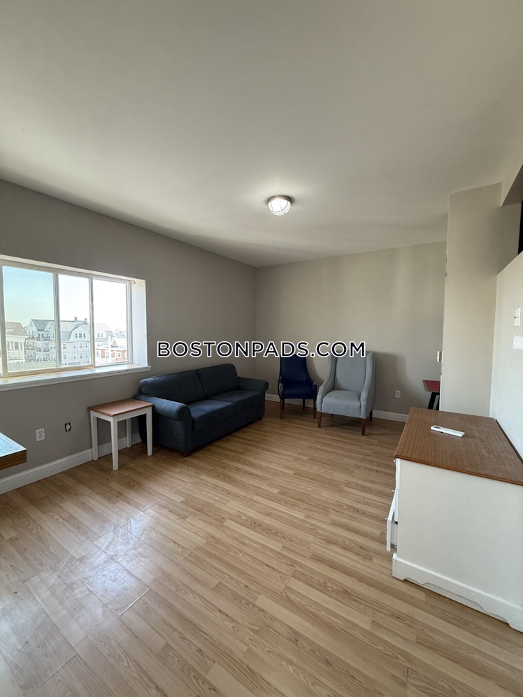 Shirley St., Winthrop