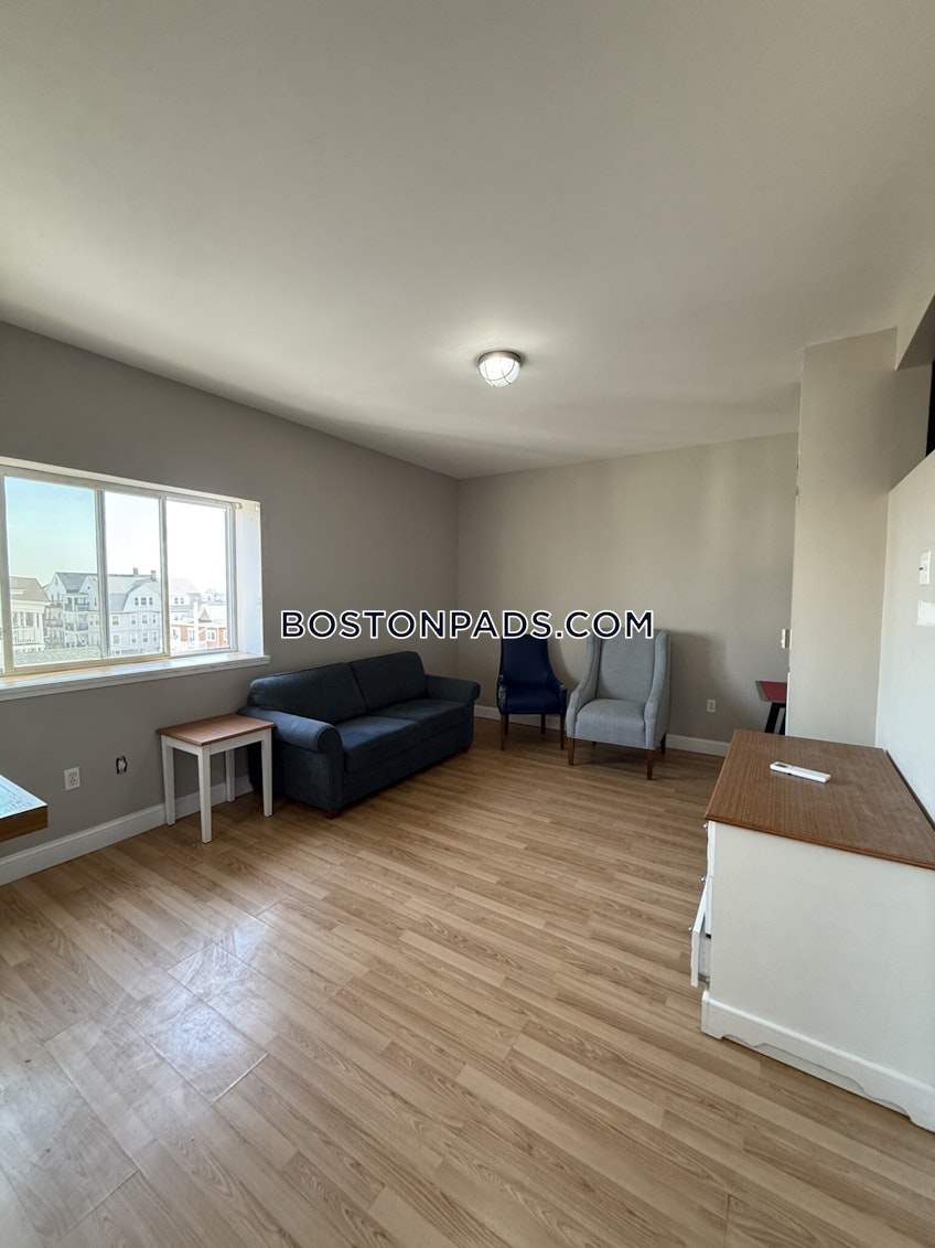 Winthrop - $2,000+ /month