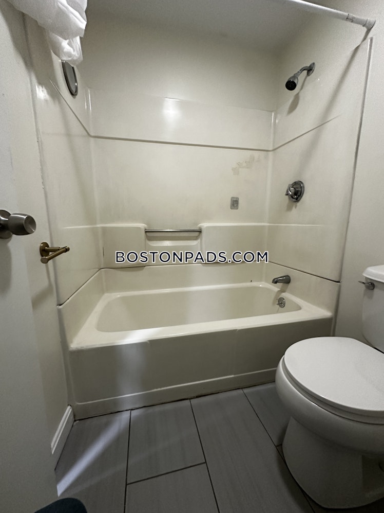 Wait St., Roxbury Crossing