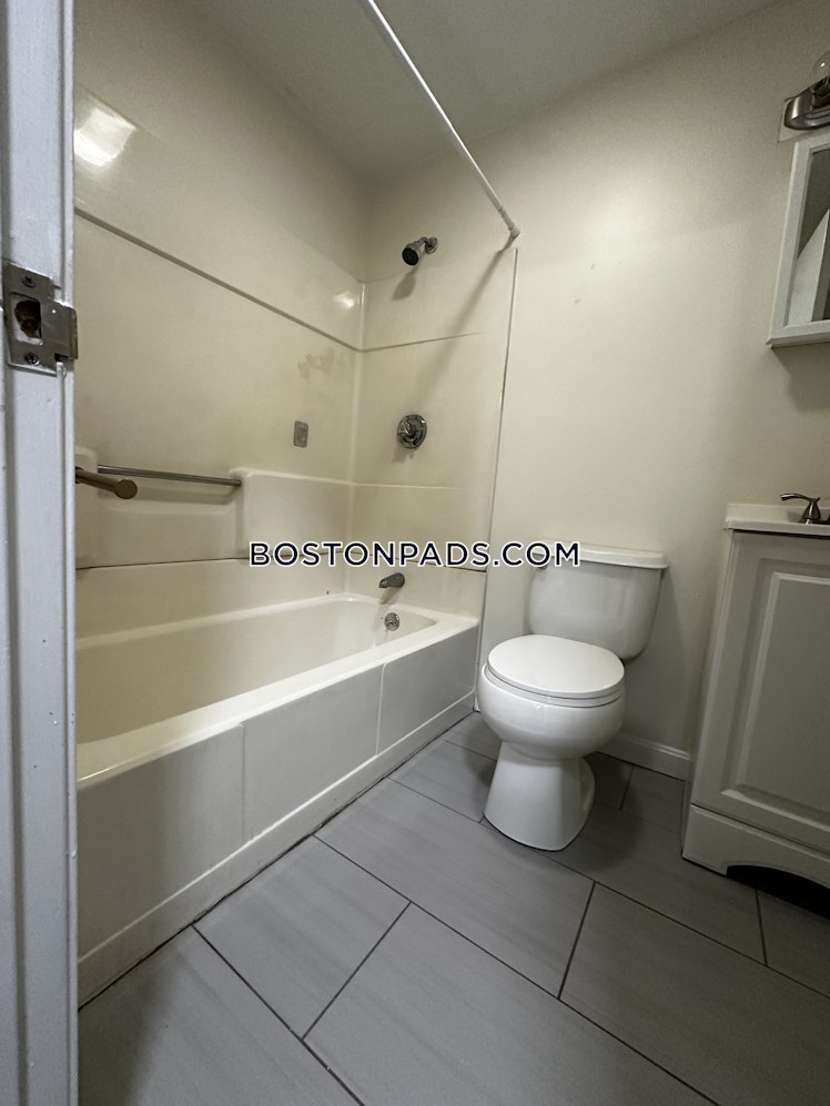 Wait St., Roxbury Crossing