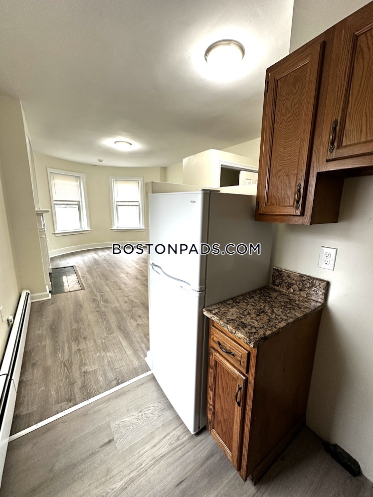 Wait St., Roxbury Crossing