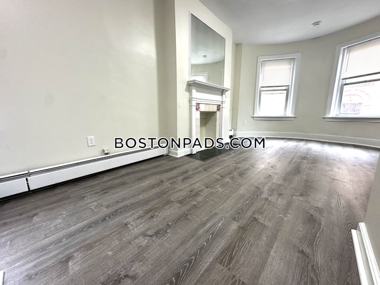 Wait St., Roxbury Crossing