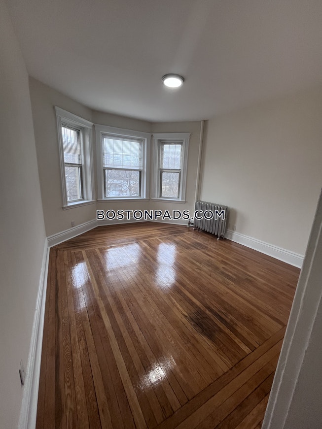 Boston - $2,500+ /mo