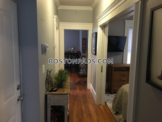 Boston - $2,950+ /mo