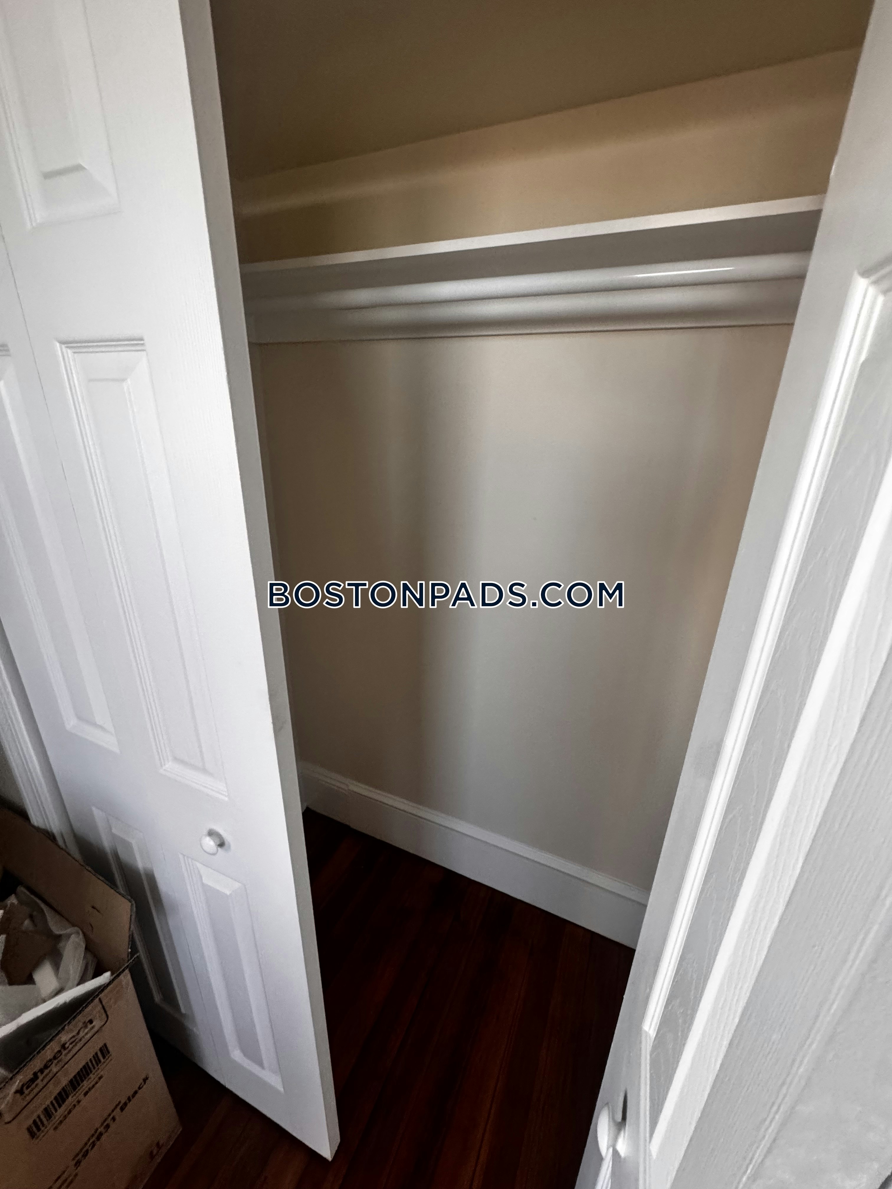 Boston - 7 Beds, 4 Baths