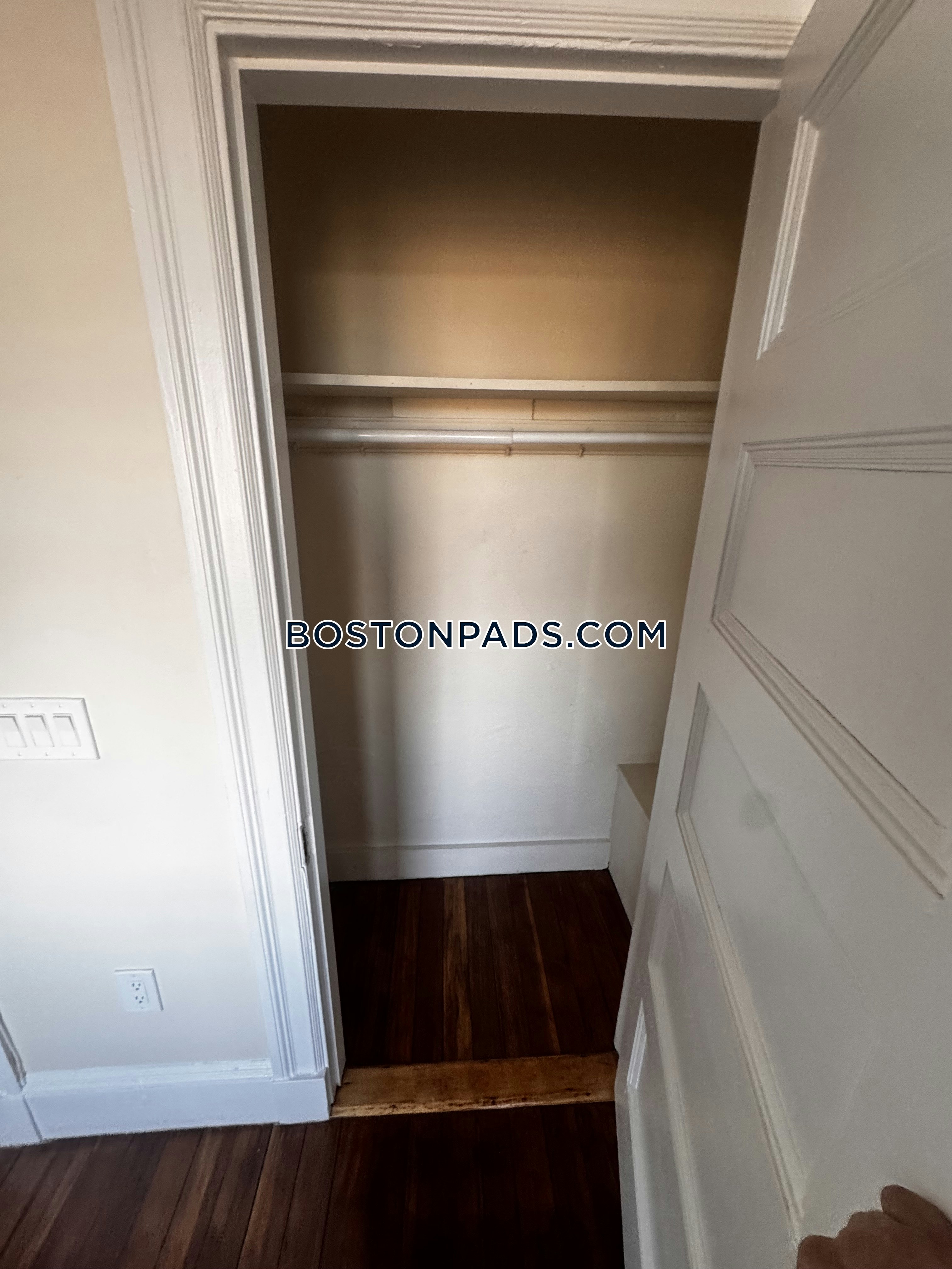 Boston - 7 Beds, 4 Baths