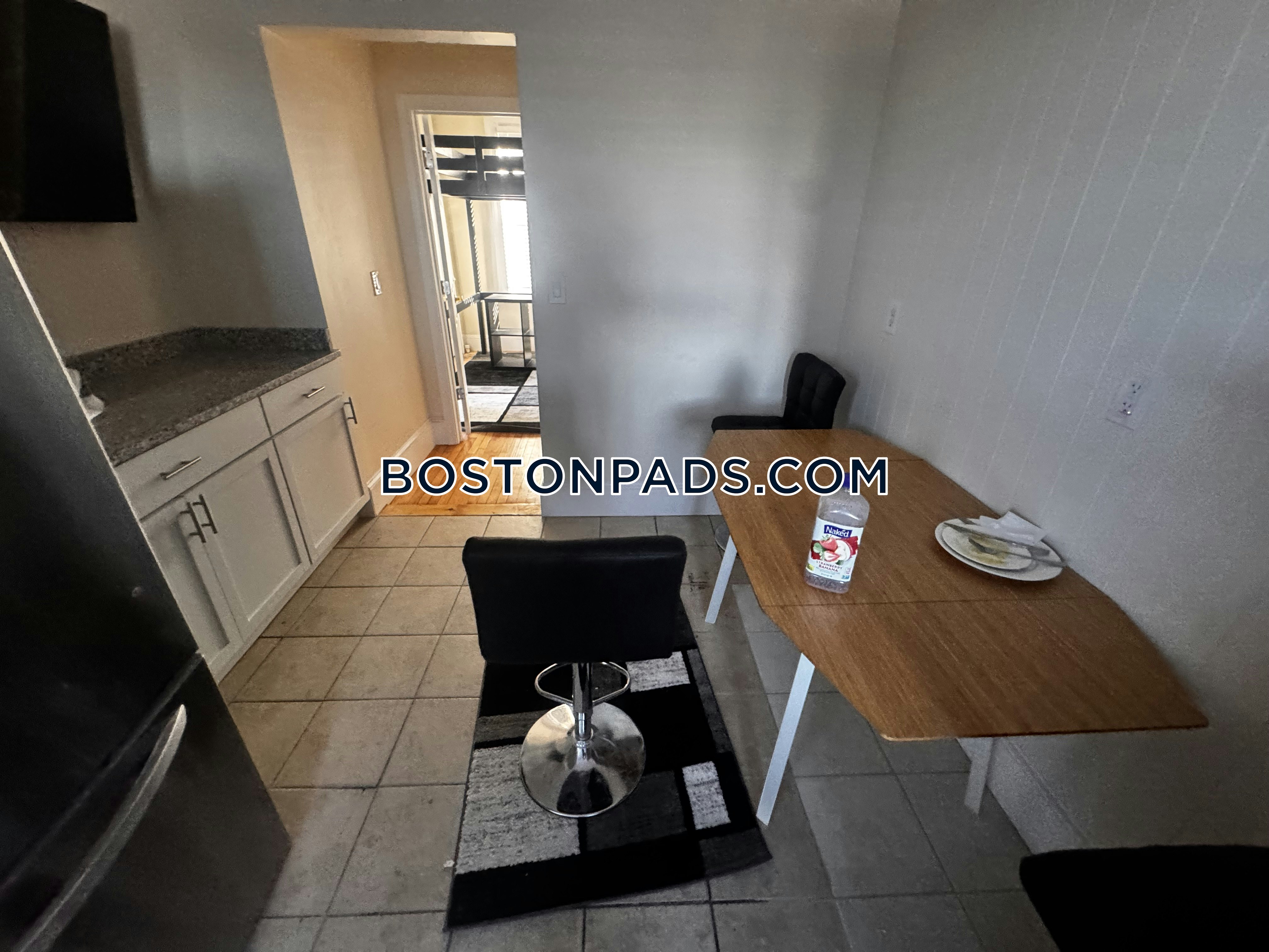 Boston - 7 Beds, 4 Baths