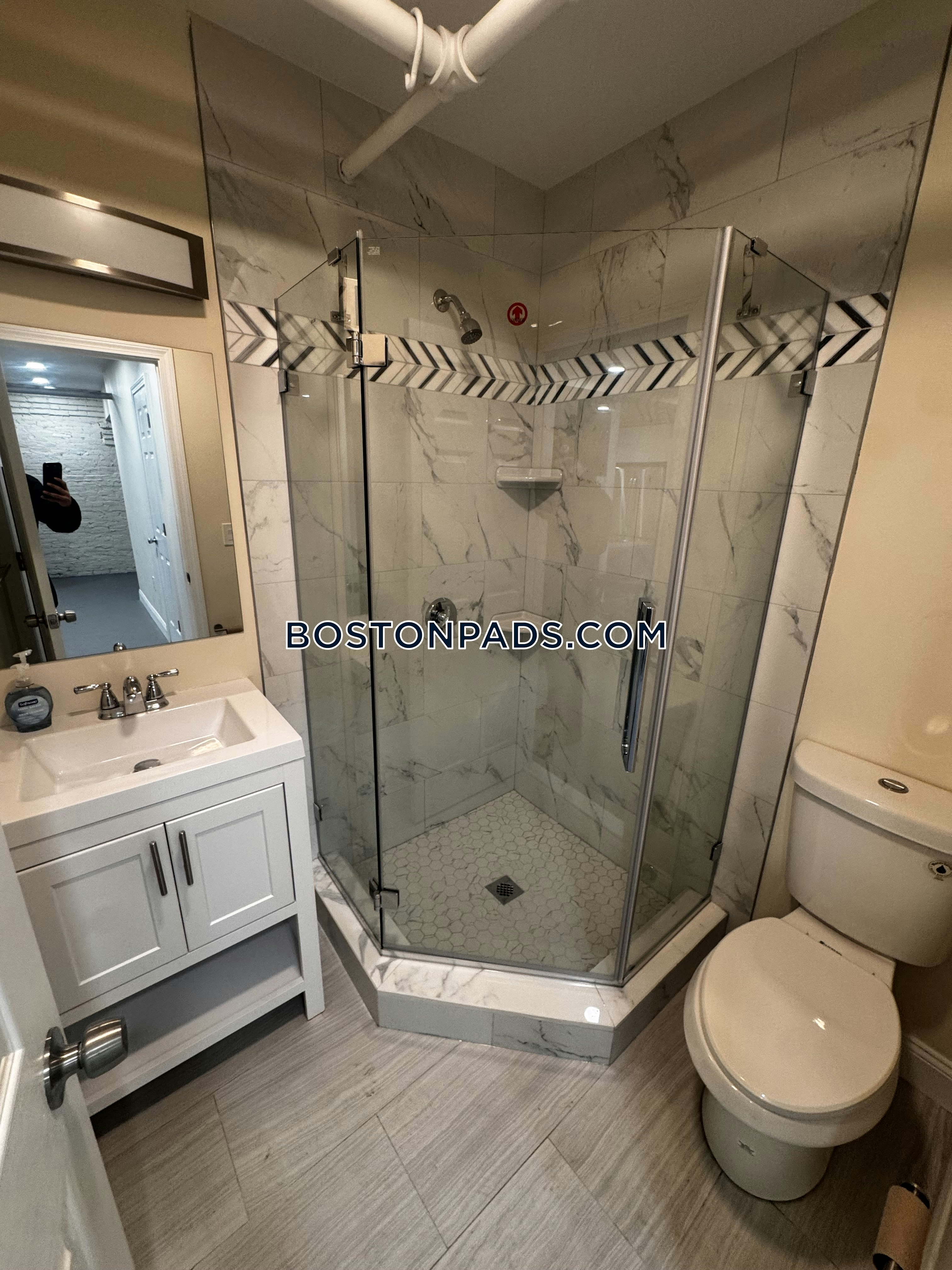 Boston - 7 Beds, 4 Baths