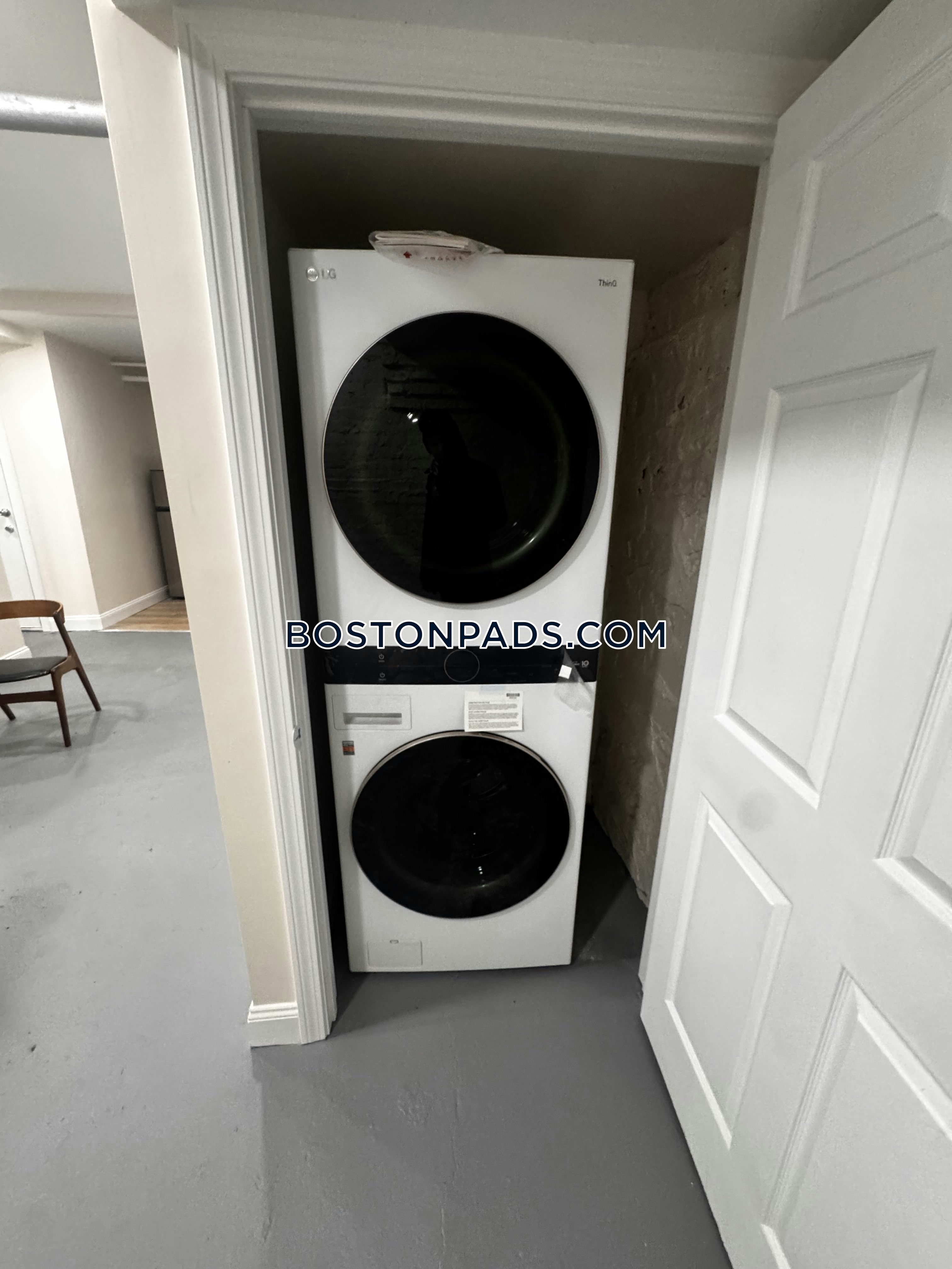 Boston - 7 Beds, 4 Baths