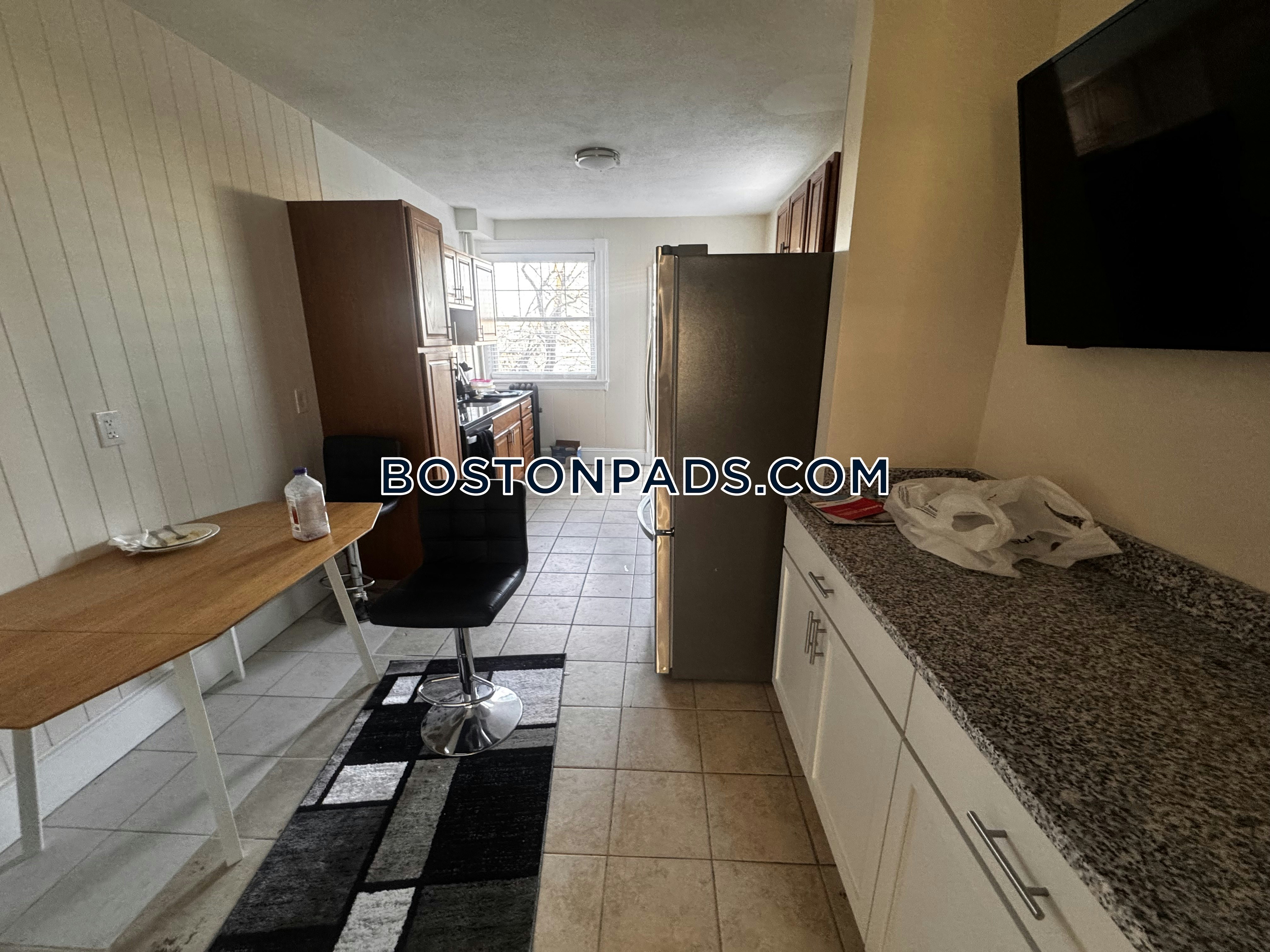 Boston - 7 Beds, 4 Baths