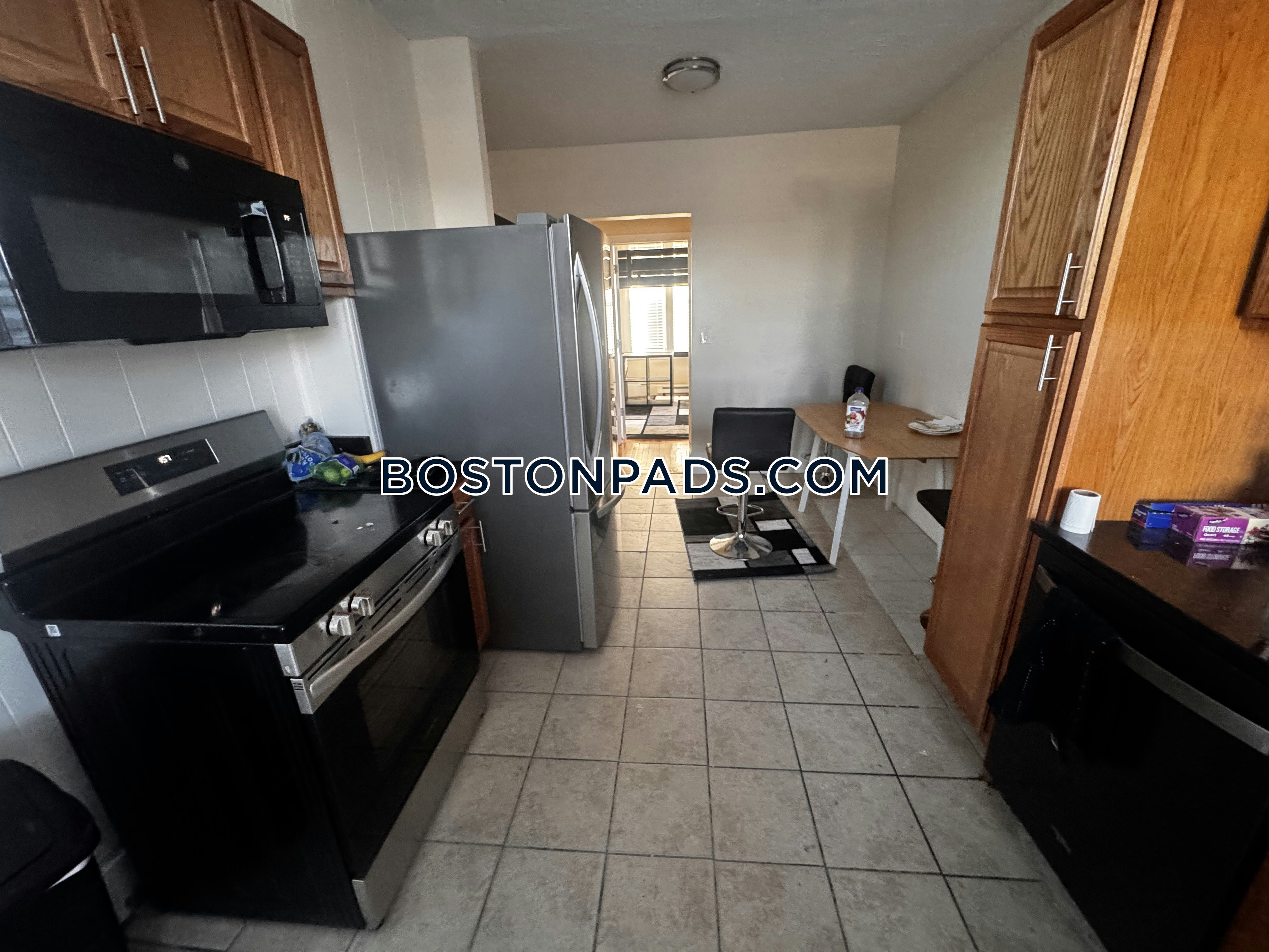 Boston - 7 Beds, 4 Baths